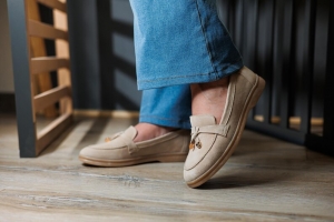 The Styling Hemp Shoe Guide for the Modern Woman